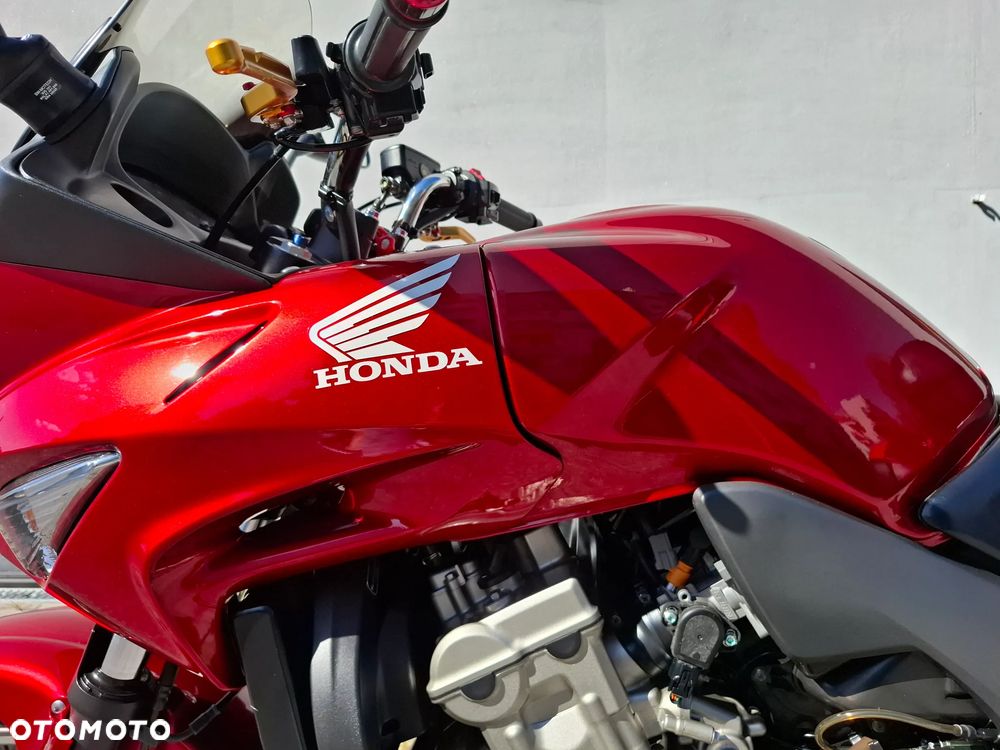 Honda CBF - 27