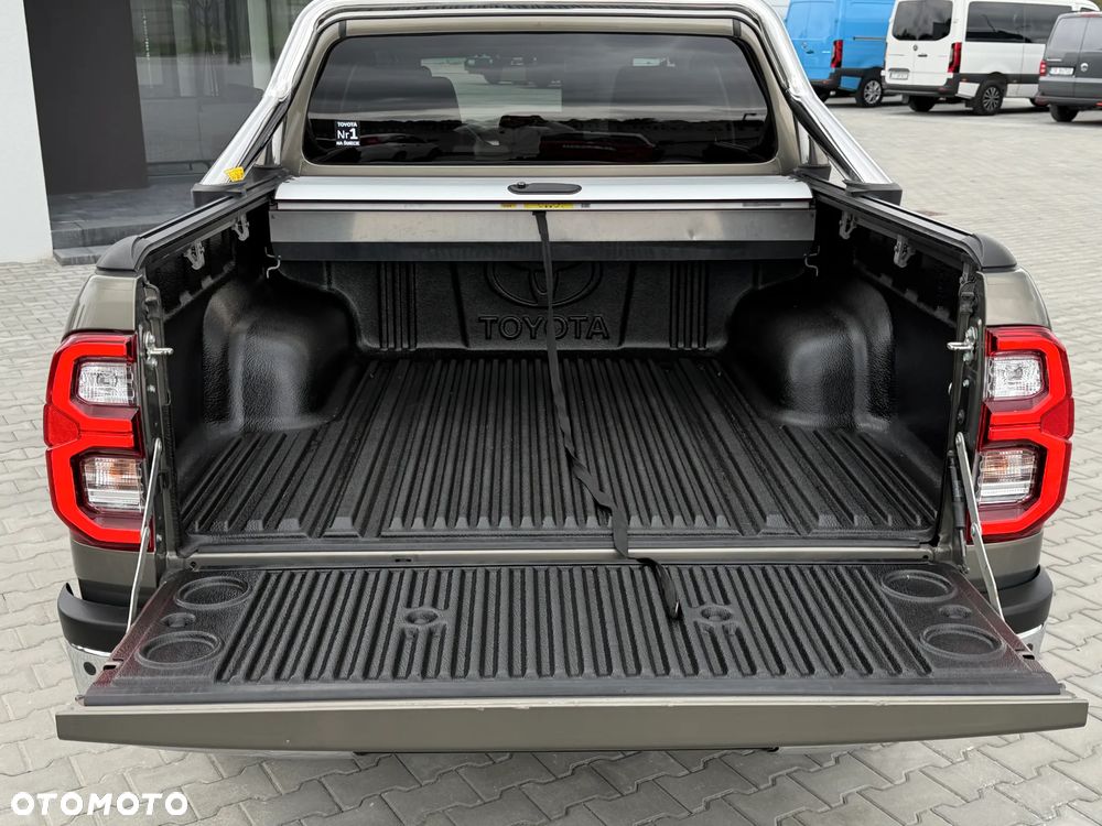 Toyota Hilux 2.8 D-4D Double Cab Invincible 4x4 - 13