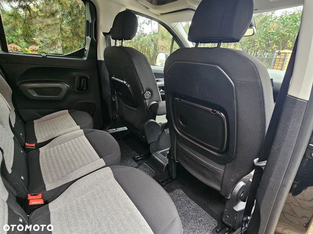 Citroën Berlingo M PureTech 130 EAT8 SHINE - 28