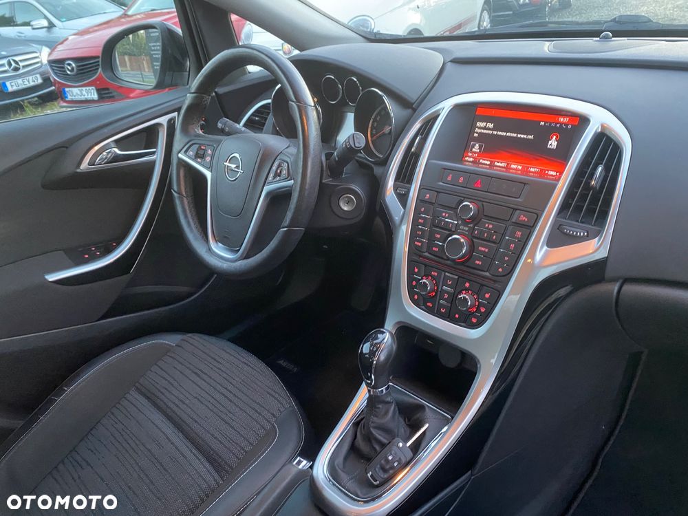 Opel Astra 1.4 Turbo Exklusiv - 25