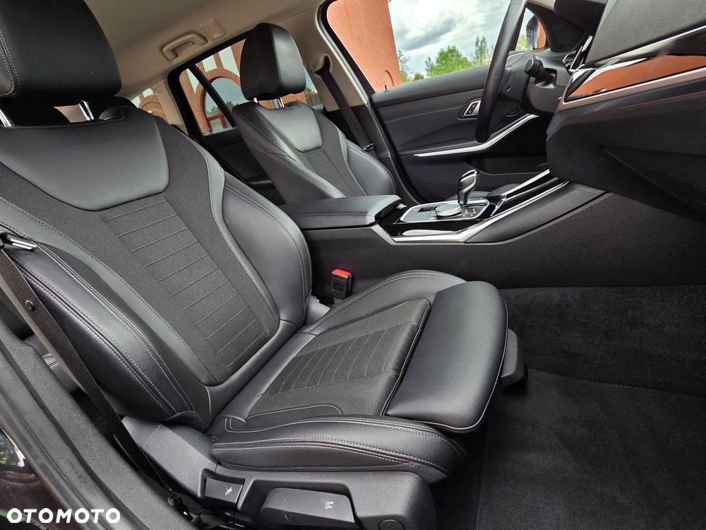 BMW Seria 3 320d M Sport Shadow sport - 38