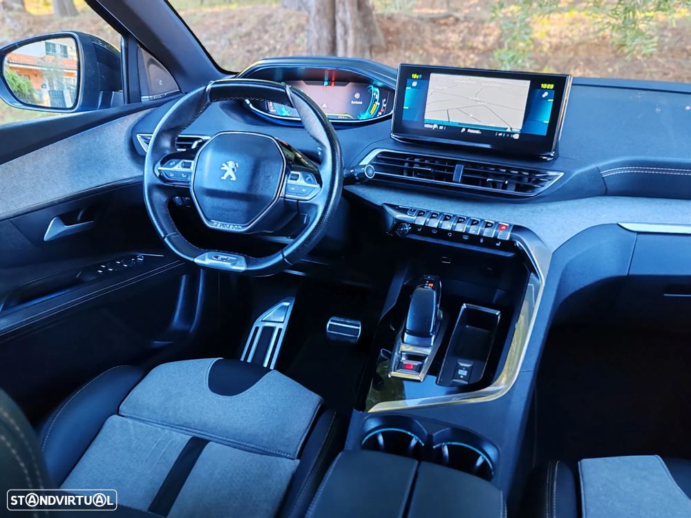 Peugeot 3008 1.6 Hybrid GT Pack e-EAT8 - 17