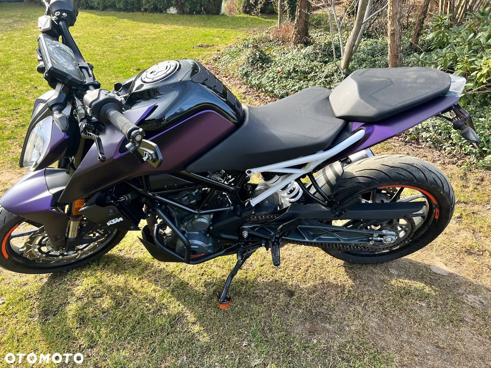 KTM Duke - 17