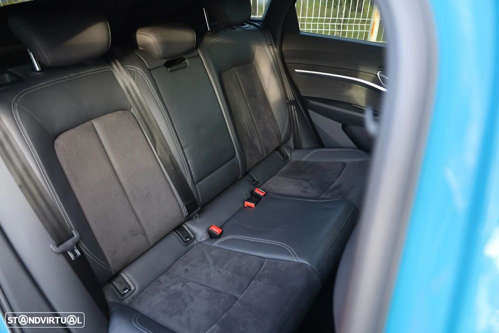 Audi e-tron 55 quattro S line - 11
