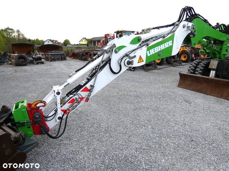 Liebherr A910 Compact / Z Niemiec / Super Stan / BEZ DPF / 2 Łyżki / - 37