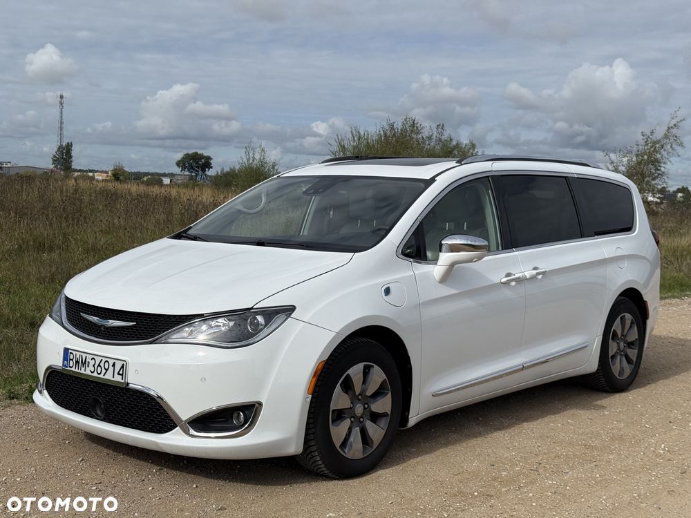 Chrysler Pacifica - 13