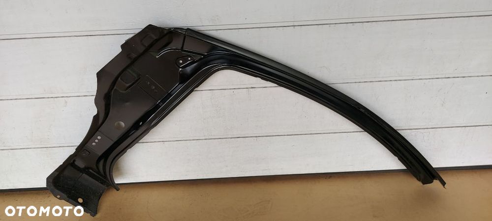 Słupek poszycie prawy przód Citroen C1 Peugeot 107 - 4