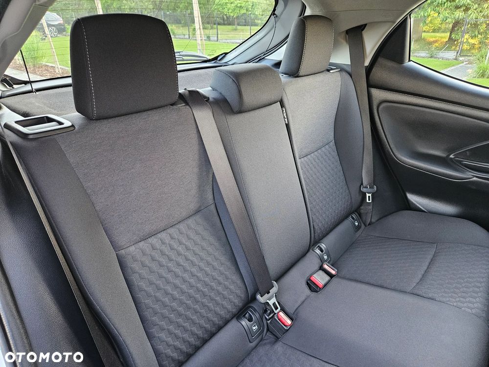 Toyota Yaris - 17