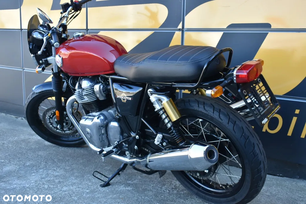 Royal Enfield Interceptor - 14