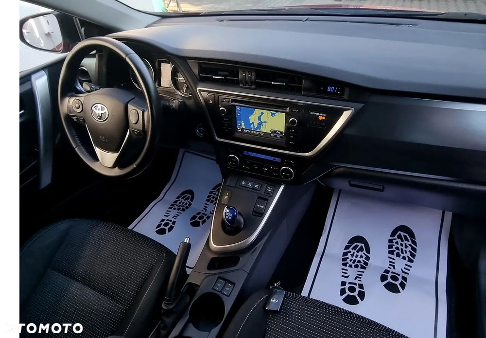 Toyota Auris - 17