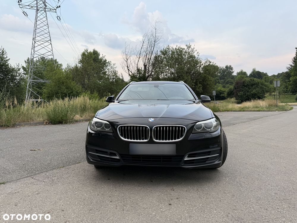 BMW Seria 5 520d xDrive - 2