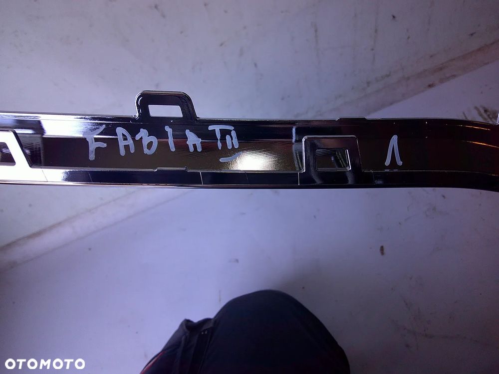 skoda fabia iii 3 lift chrom ramka grilla atrapy listwa oe - 3