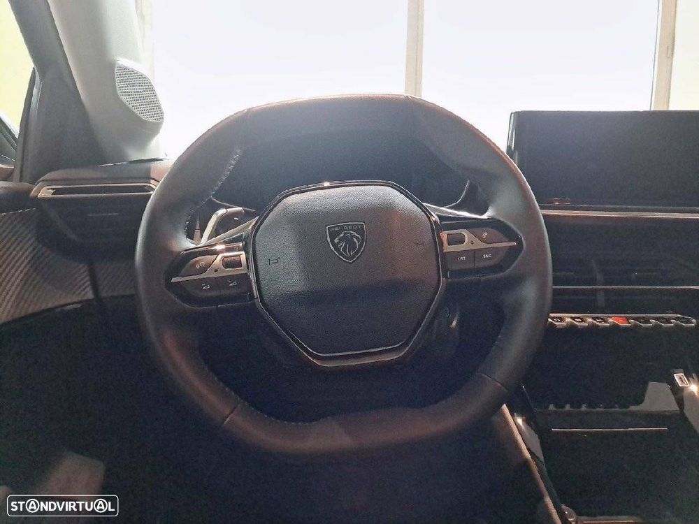 Peugeot 208 1.2 Hybrid Allure e-DCS6 - 12