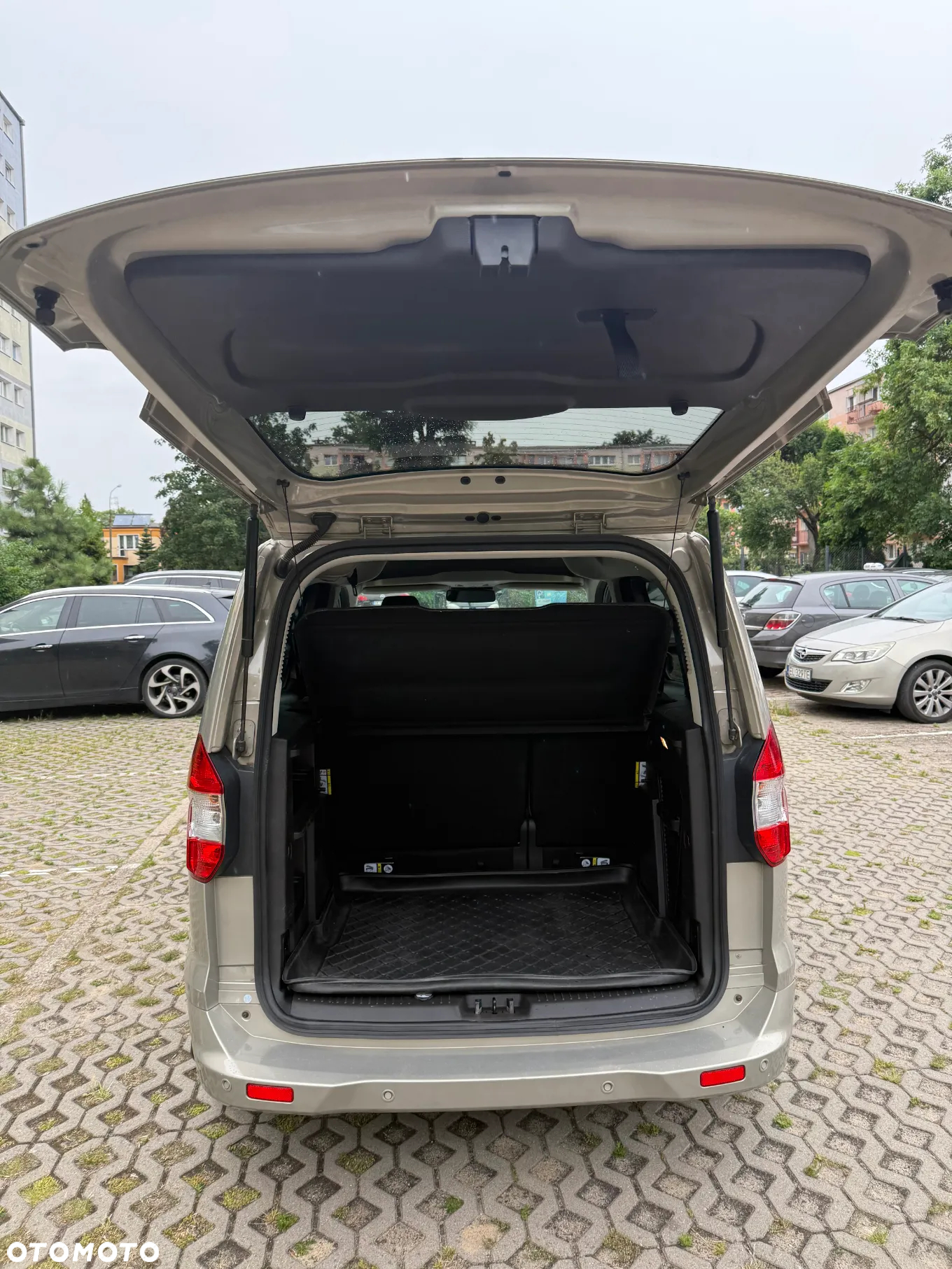 Ford Tourneo Courier 1.5 TDCi Titanium - 5
