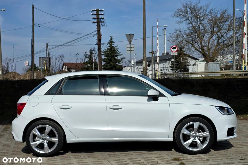 Audi A1 Sportback 1.4 TDI (ultra) design - 10