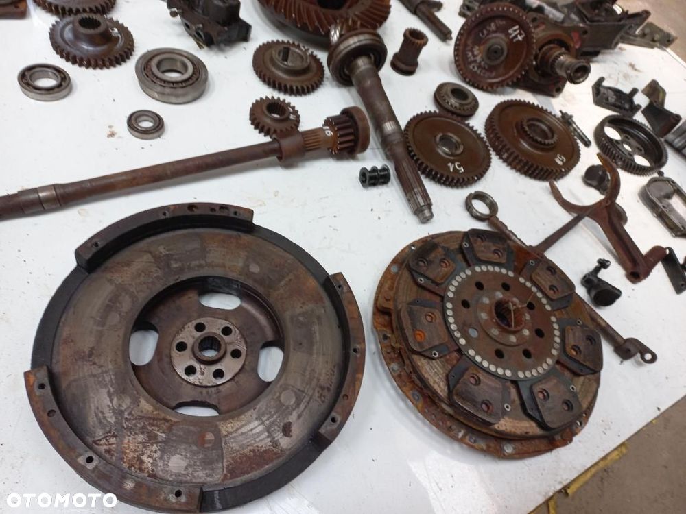 Części Same Galaxy 170 Obudowa Skrzyni Biegów 269.3110.0Tryb Wałek WOM Przystawka Napędu Koło Talerzowe Atak Most Przedni 4310.0 laser 150 układ planetarny,zwrotnica,półoś,krzyżak,satelita.centurion,centauro,taurus,leopard,jaguar,minitauro,SILNIK kompletny,most - 11