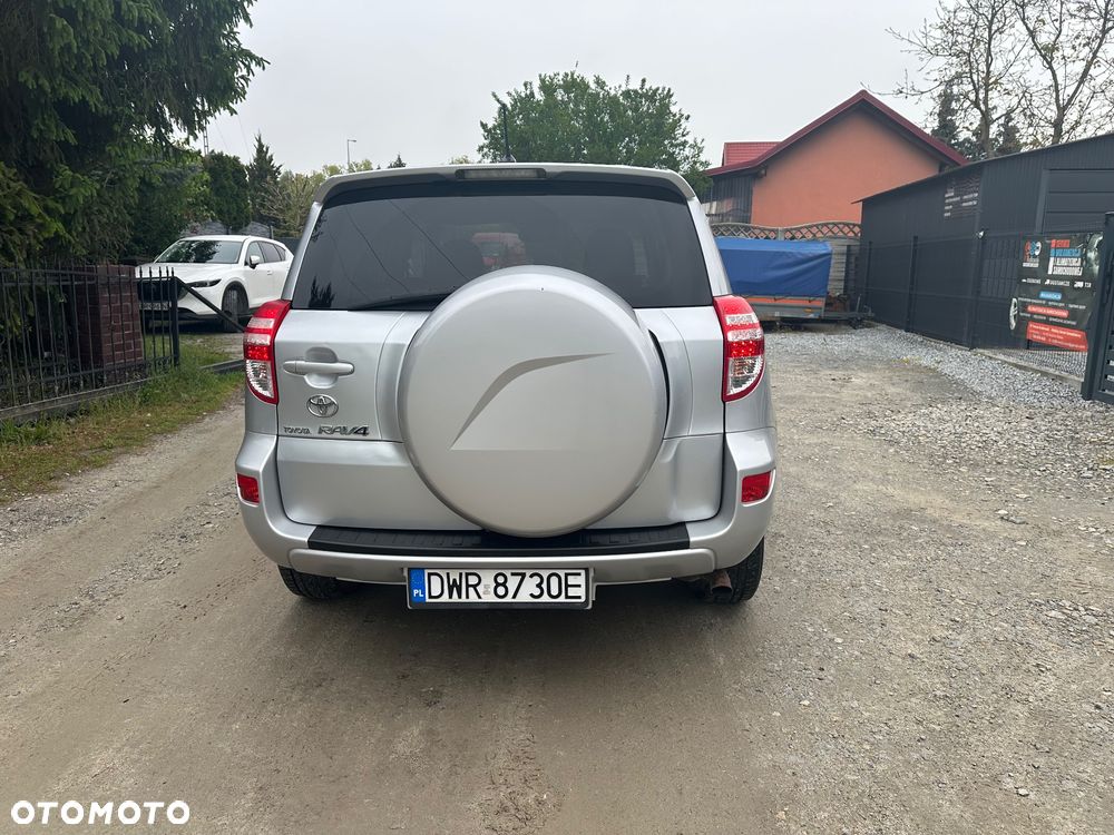 Toyota RAV4 2.0 VVT-i Premium - 4