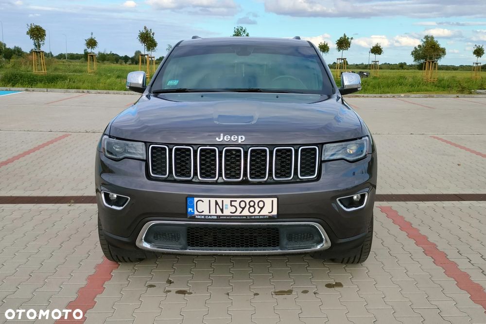 Jeep Grand Cherokee - 9