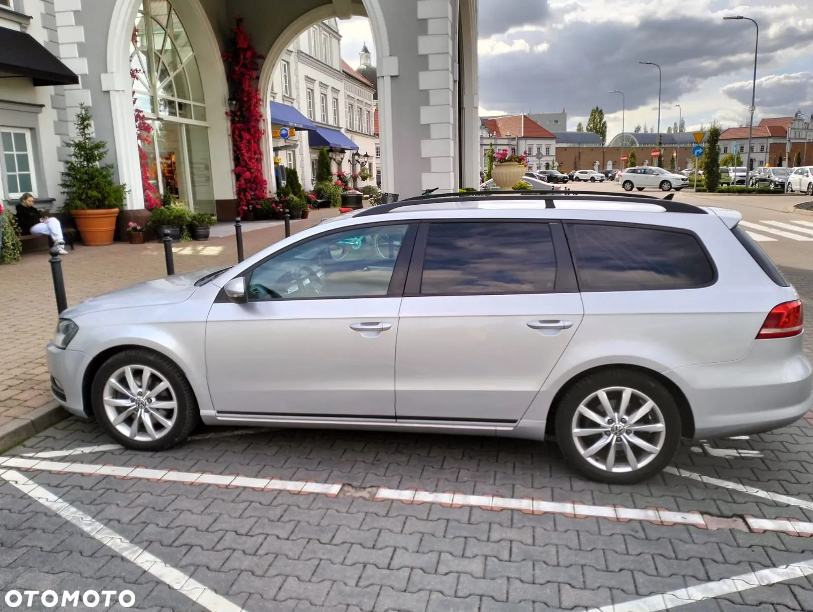 Volkswagen Passat Variant 2.0 TDI BlueMotion Technology Trendline - 4