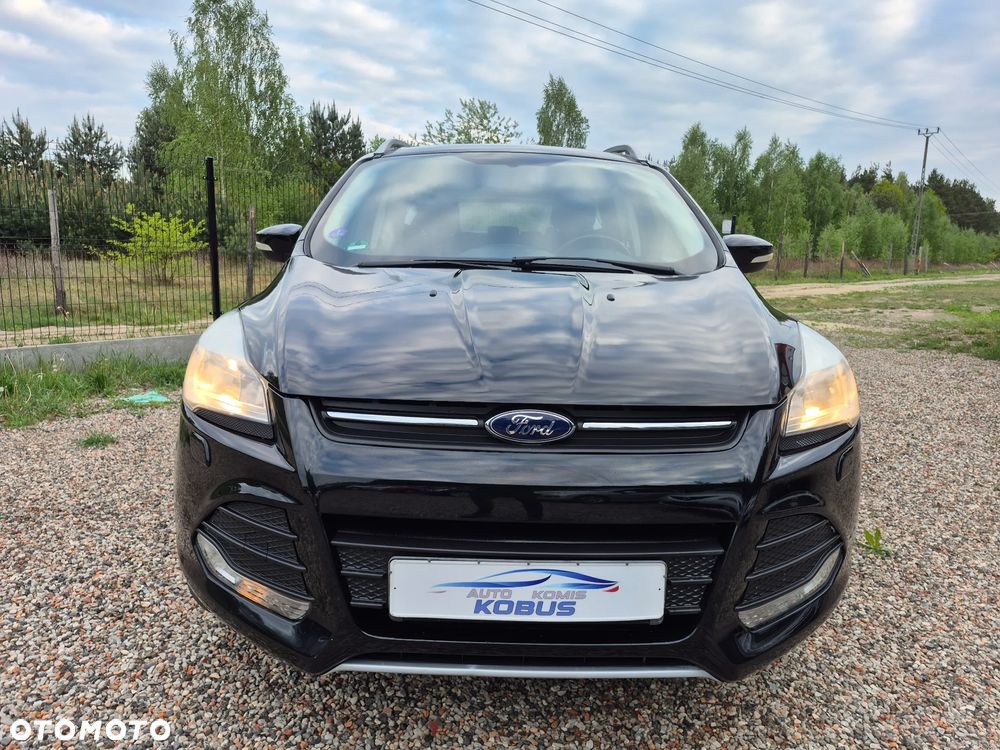 Ford Kuga 1.6 EcoBoost 2x4 Titanium - 3
