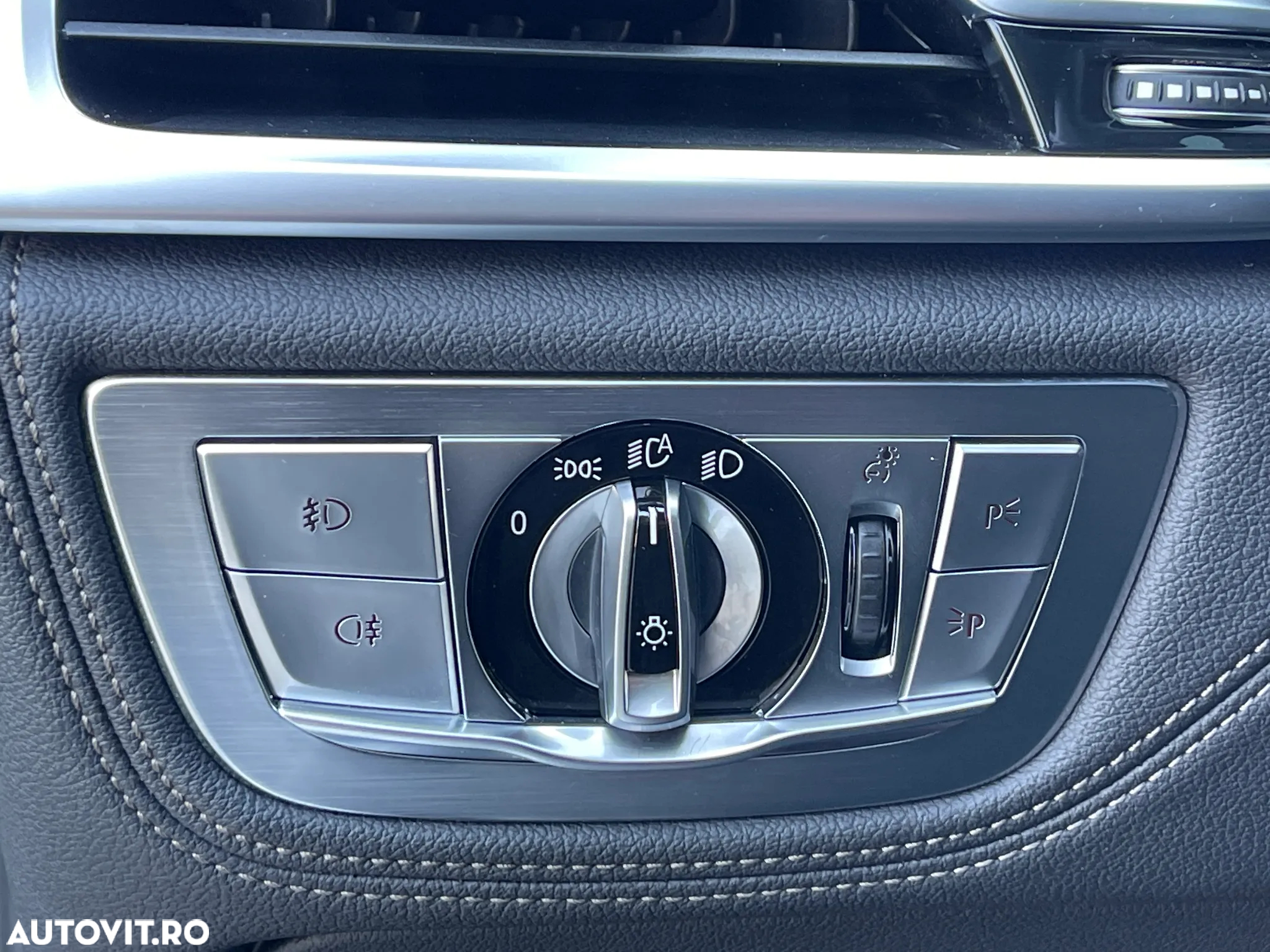 BMW Seria 7 740d xDrive - 25