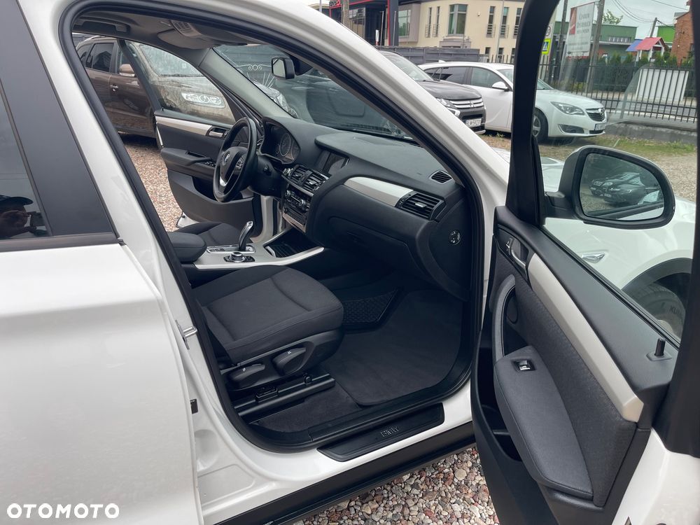 BMW X3 sDrive18d Advantage - 9