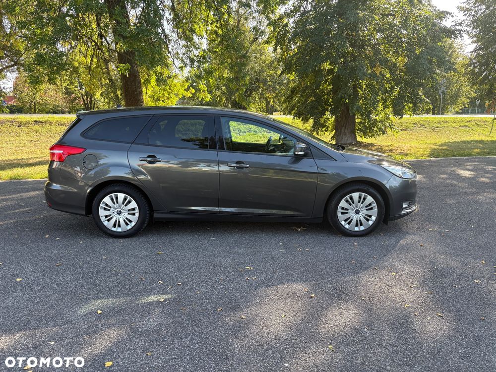 Ford Focus 1.5 EcoBlue Start-Stopp-System ACTIVE STYLE - 4