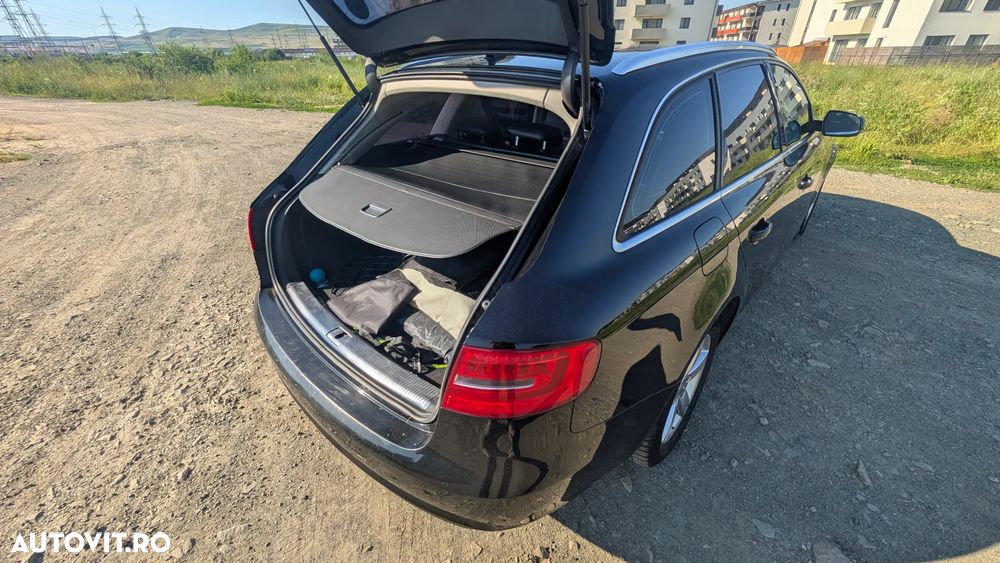 Audi A4 Avant - 11