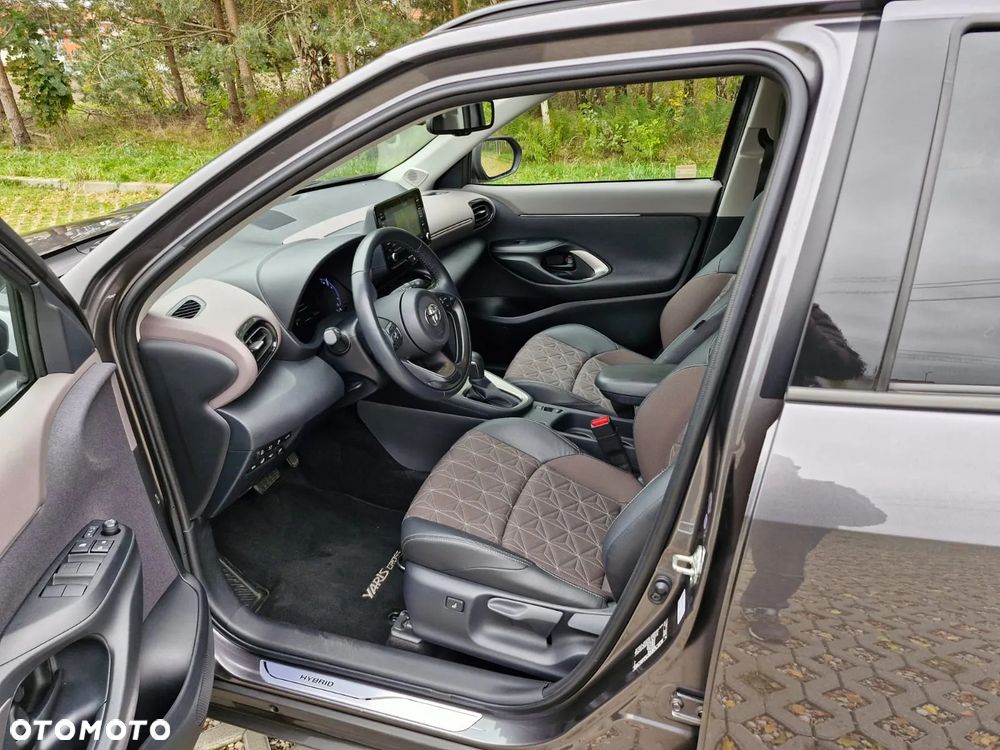 Toyota Yaris - 10