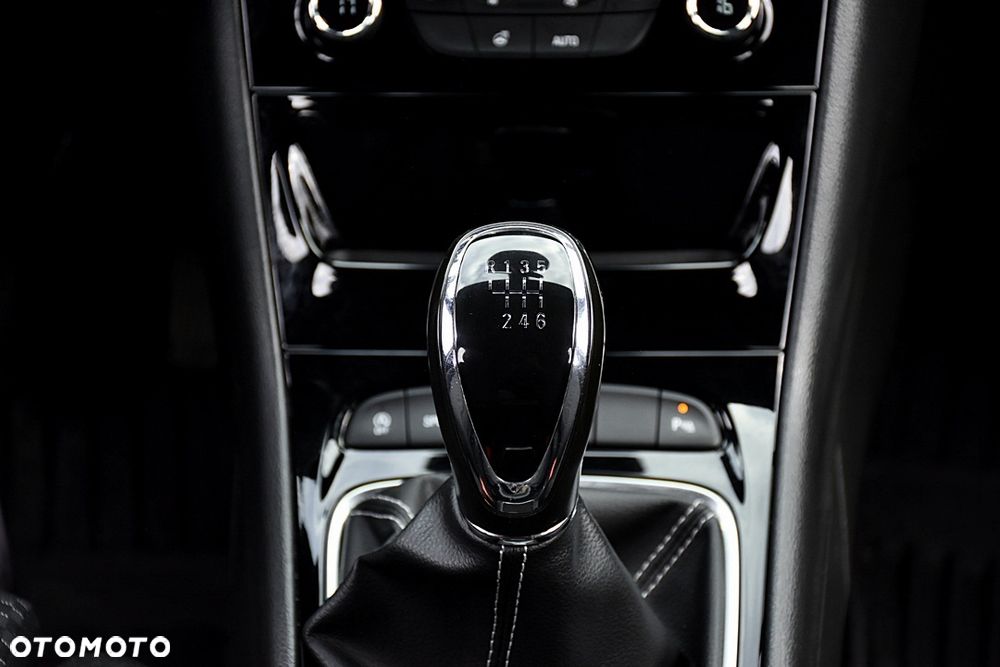 Opel Astra 1.6 CDTI DPF ecoFLEX TourerStart/Stop Exklusiv - 30