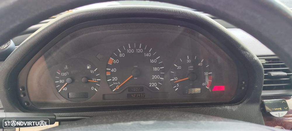 Mercedes-Benz C 200 - 5