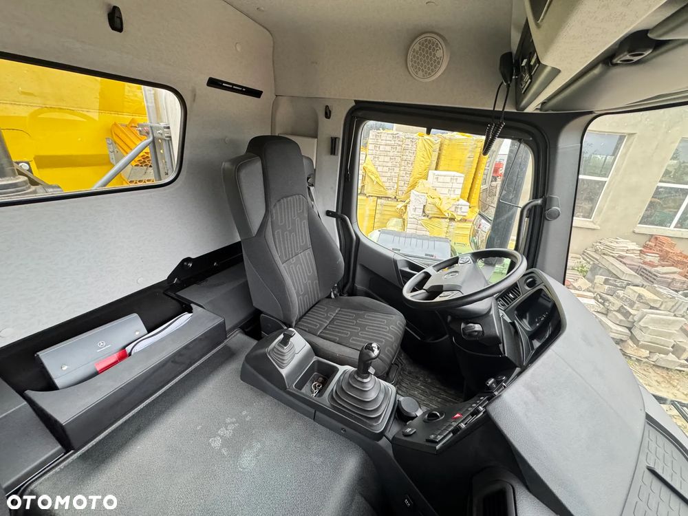 Mercedes-Benz Arocs - 15