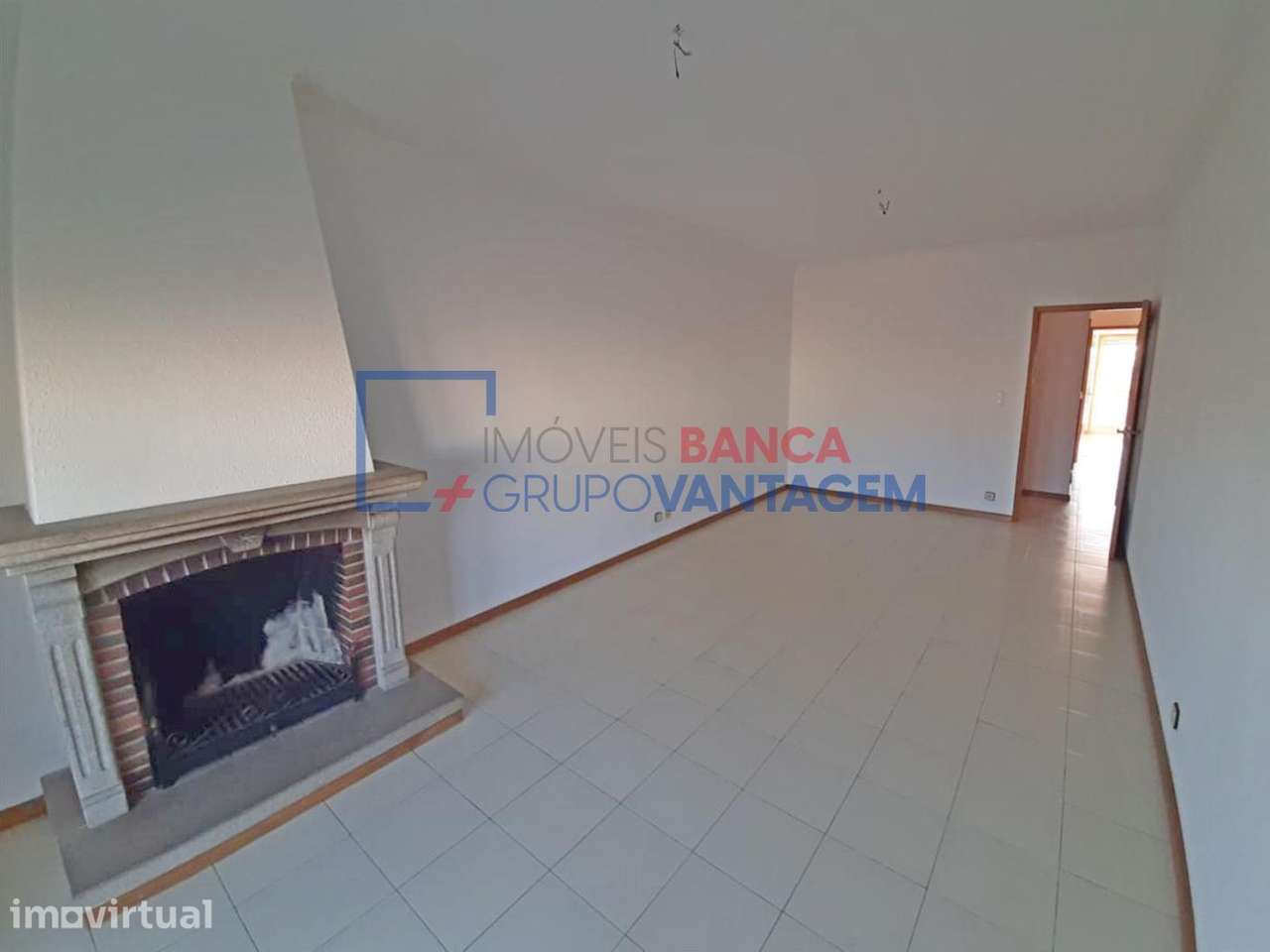 Apartamento T3 com lareira, varanda comum e garagem box em Gondomar - Grande imagem: 5/20