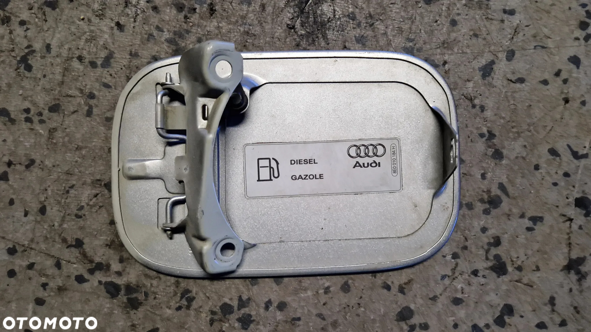 AUDI A4 B6 KLAPKA PALIWA LY7Q - 2