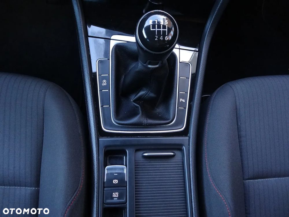 Volkswagen Golf 2.0 TDI BMT Comfortline EU6 - 30