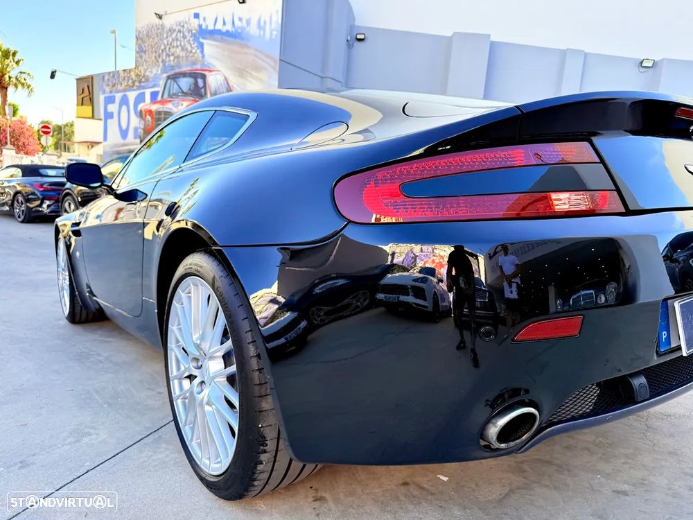 Aston Martin Vantage Coupe V8 Sportshift - 42