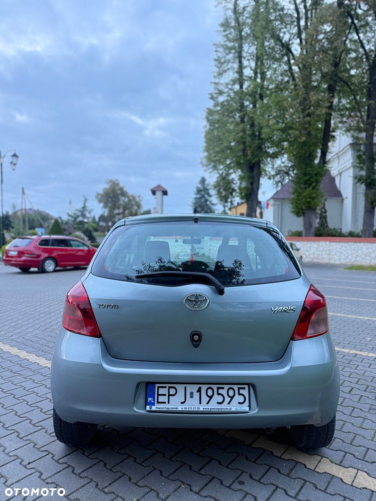 Toyota Yaris 1.0 Luna A/C - 6