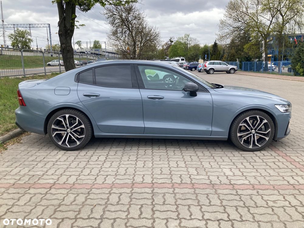 Volvo S60 B5 B AWD Ultimate Dark - 11