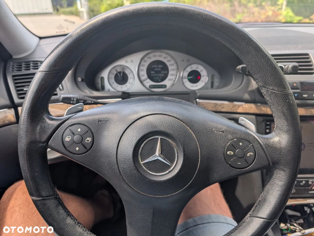 Mercedes-Benz Klasa E 500 4-Matic T Avantgarde - 33