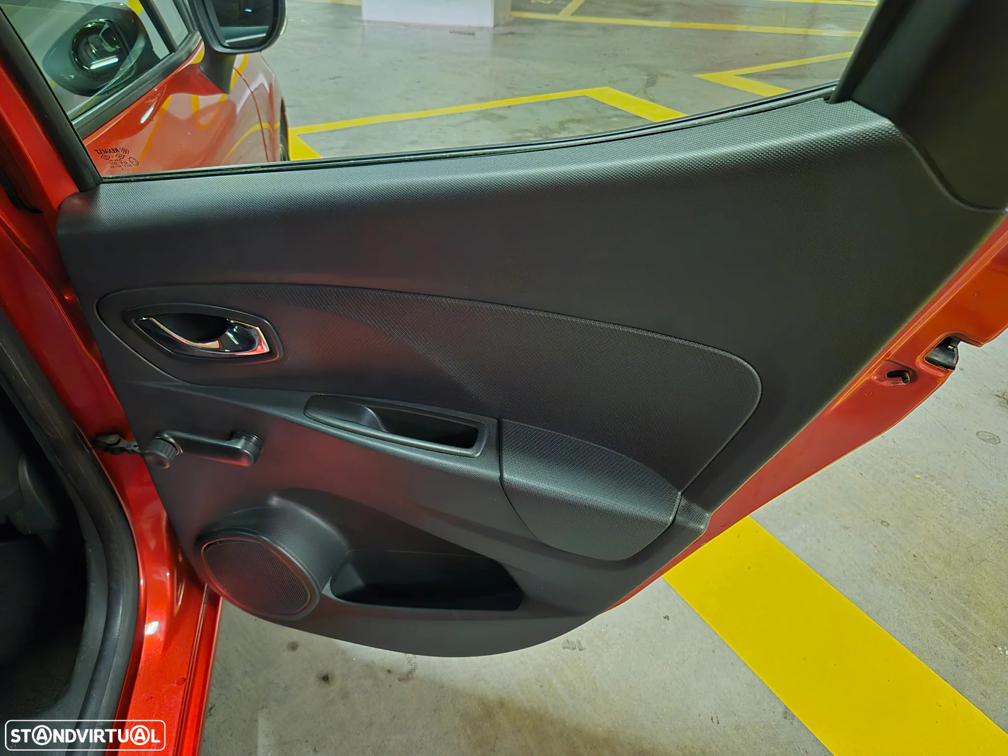 Renault Clio 0.9 TCE Dynamique S - 39
