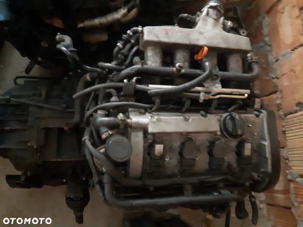 Kompletny silnik 1.8 TFSI BFB Audi A4 B7 - 4