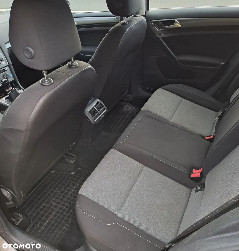 Volkswagen Golf 1.6 TDI BlueMotion Trendline - 6
