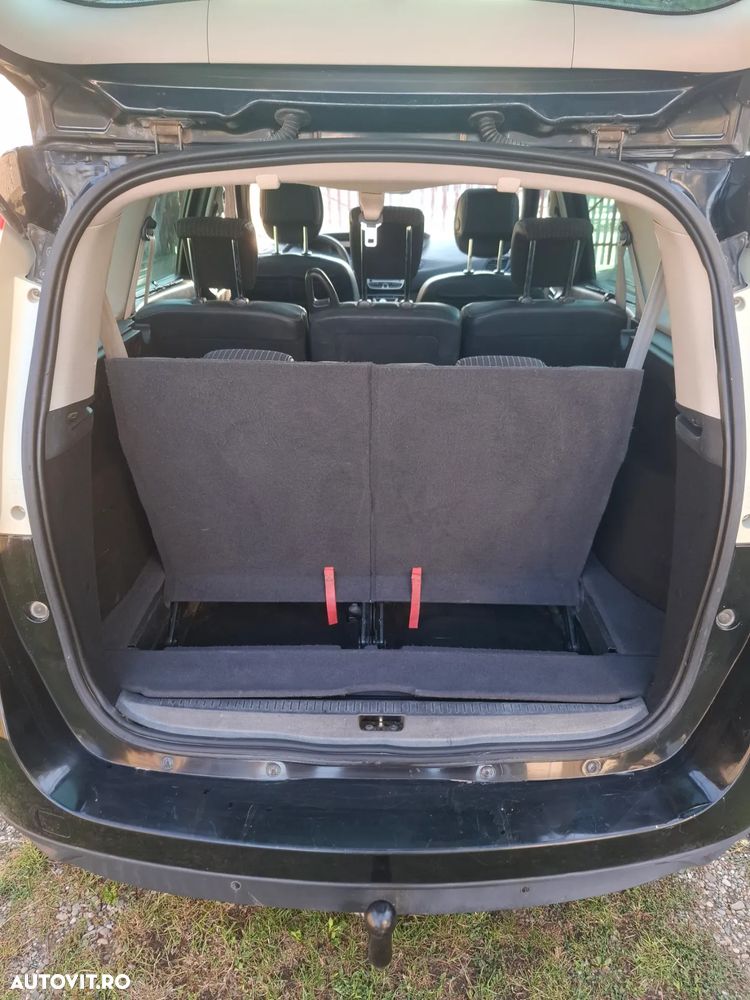 Renault Grand Scenic 1.6 dCi Stop&Start Energy Privilege - 9