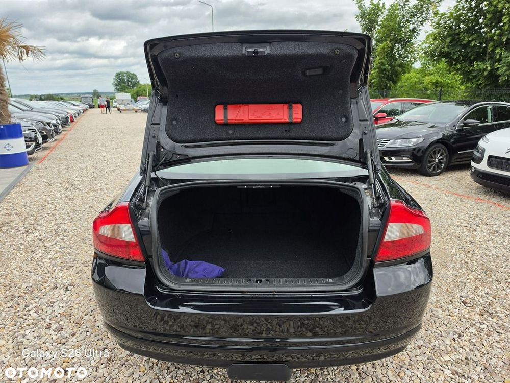 Volvo S80 - 40