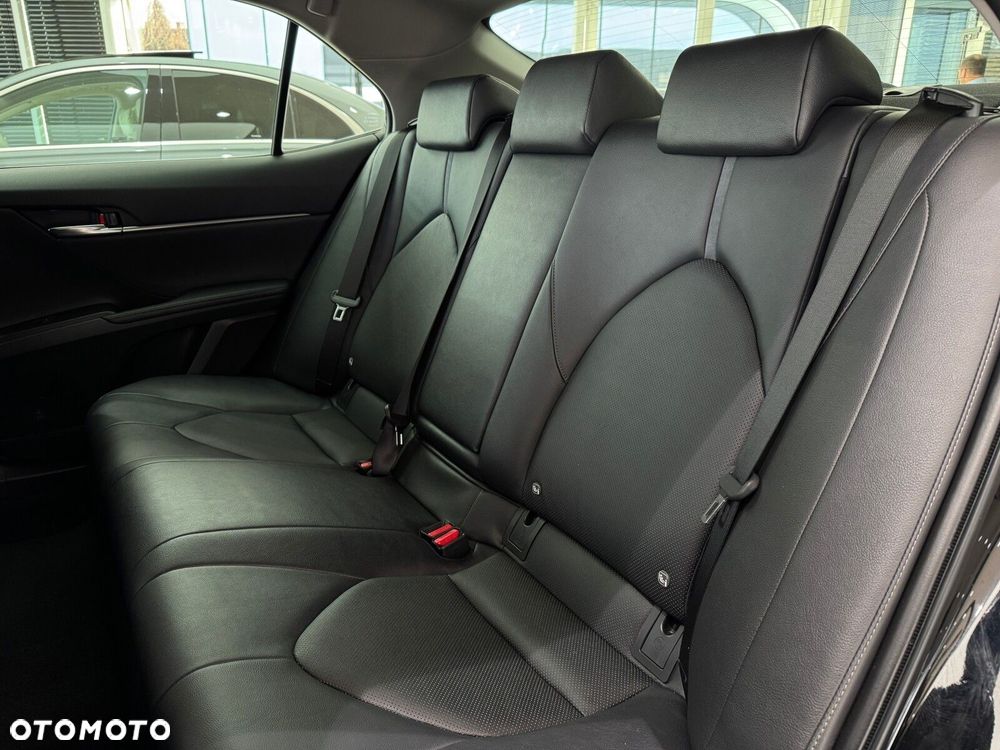 Toyota Camry 2.5 Hybrid Executive CVT - 13