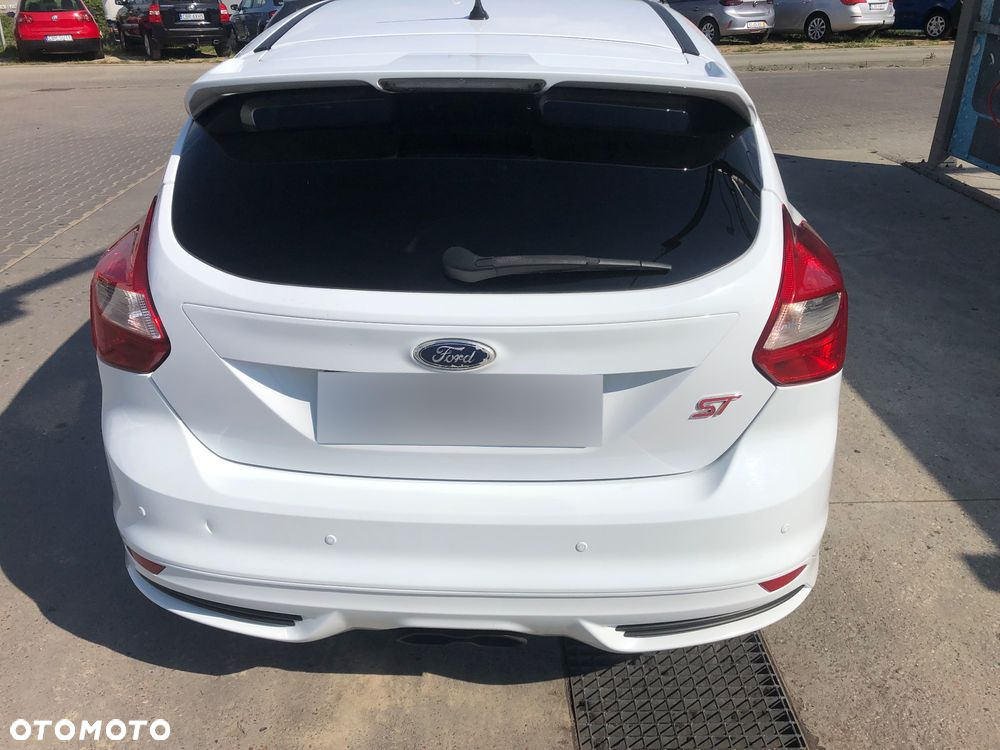 Ford Focus 2.0 EcoBoost ST - 6