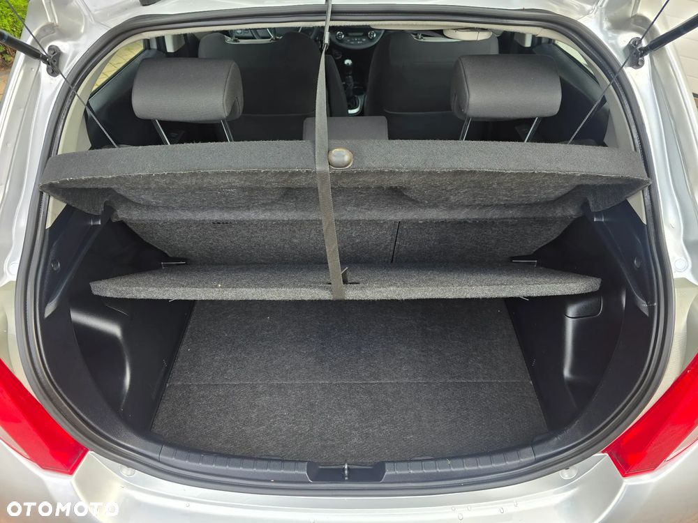 Toyota Yaris 1.33 VVT-i Executive - 10