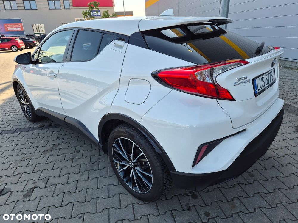 Toyota C-HR - 12