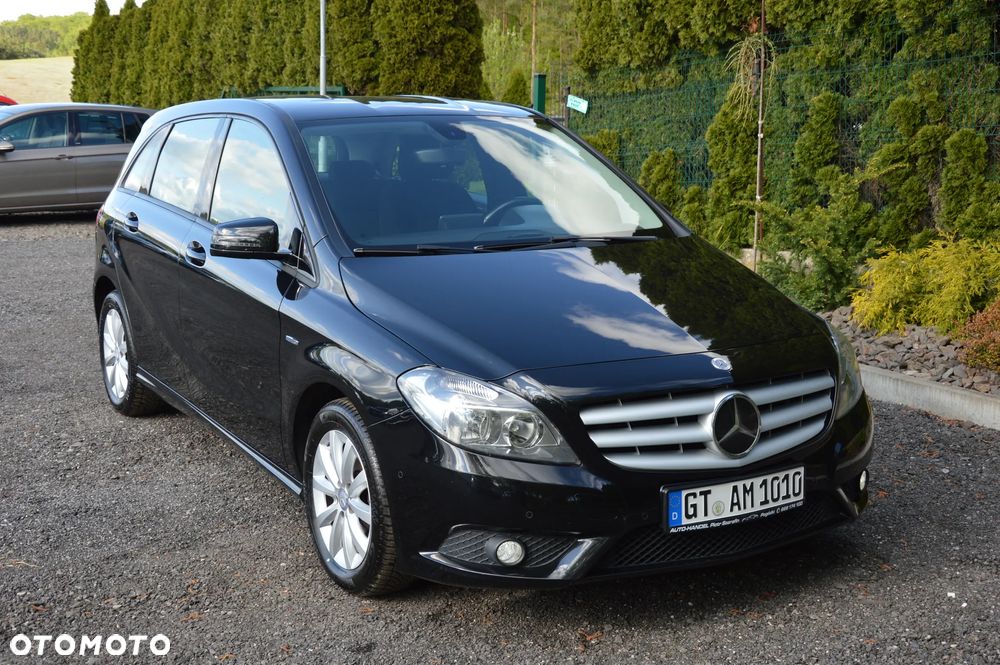 Mercedes-Benz Klasa B 180 CDI (BlueEFFICIENCY) - 1