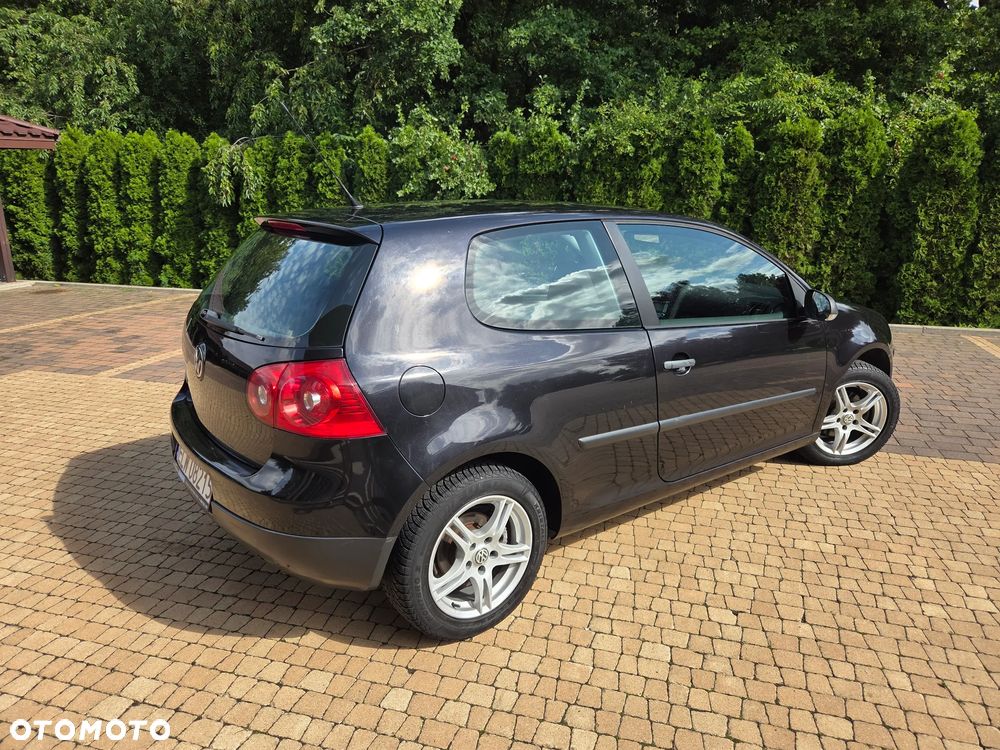Volkswagen Golf - 28
